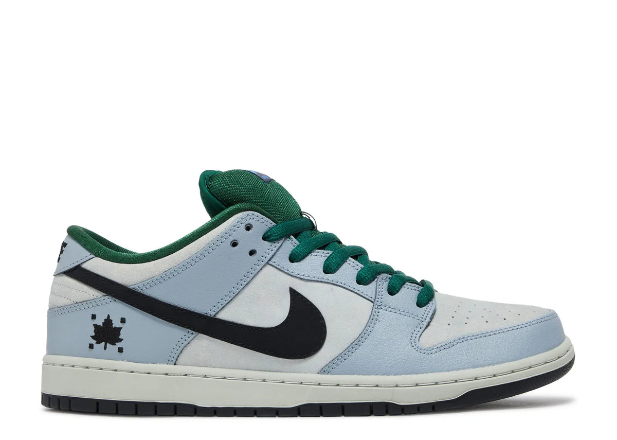 Nike Dunk SB Low Maple Leaf (USED)
