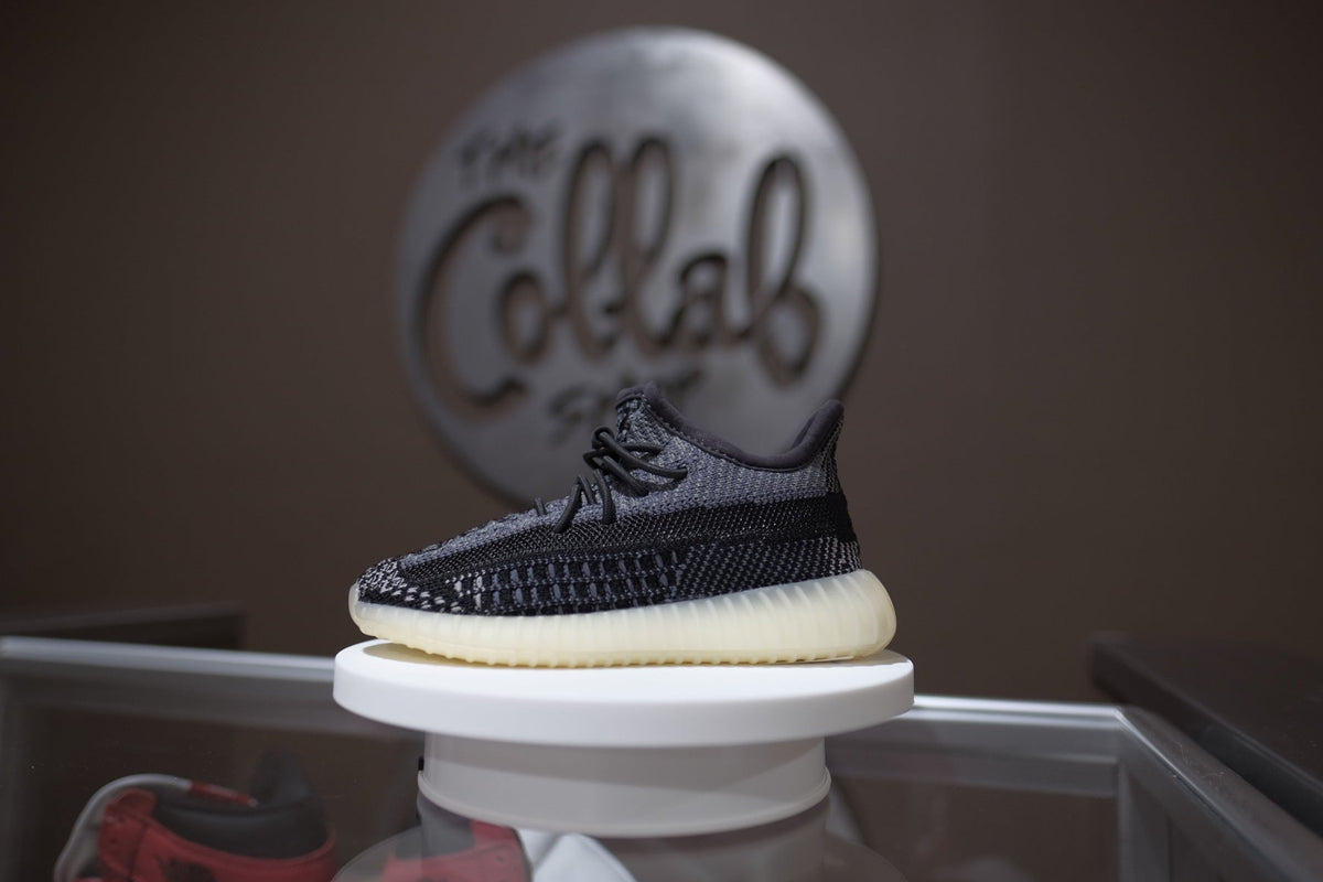 Adidas Yeezy Boost "Carbon" TD