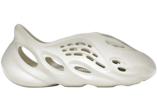 Yeezy Foam RNNR Sand