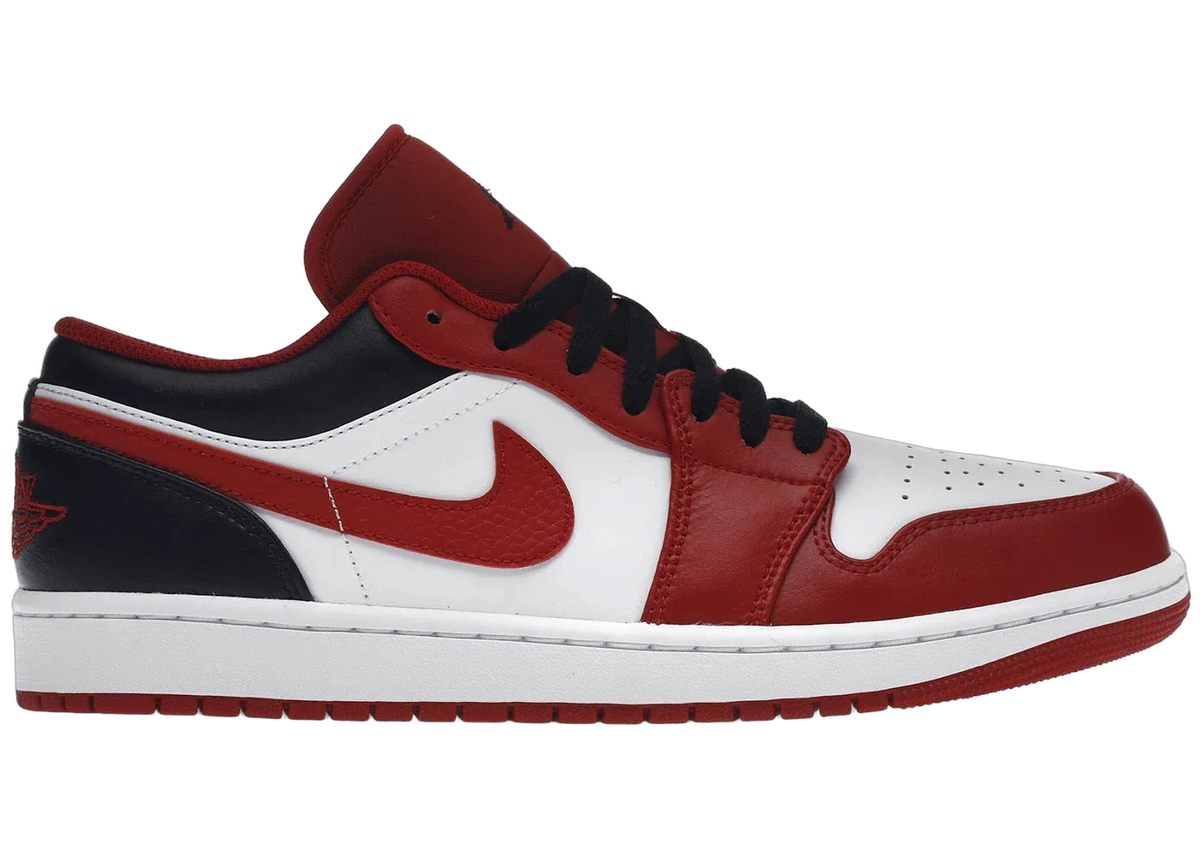 Jordan 1 Low Bulls
